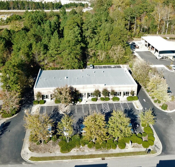 More Photos Of 1104 Great Falls Ct, Knightdale Light Distribution For Lease