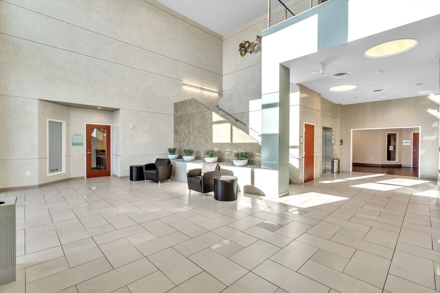 More Photos Of 341 Wheatfield Dr, Sunnyvale Medical For Lease