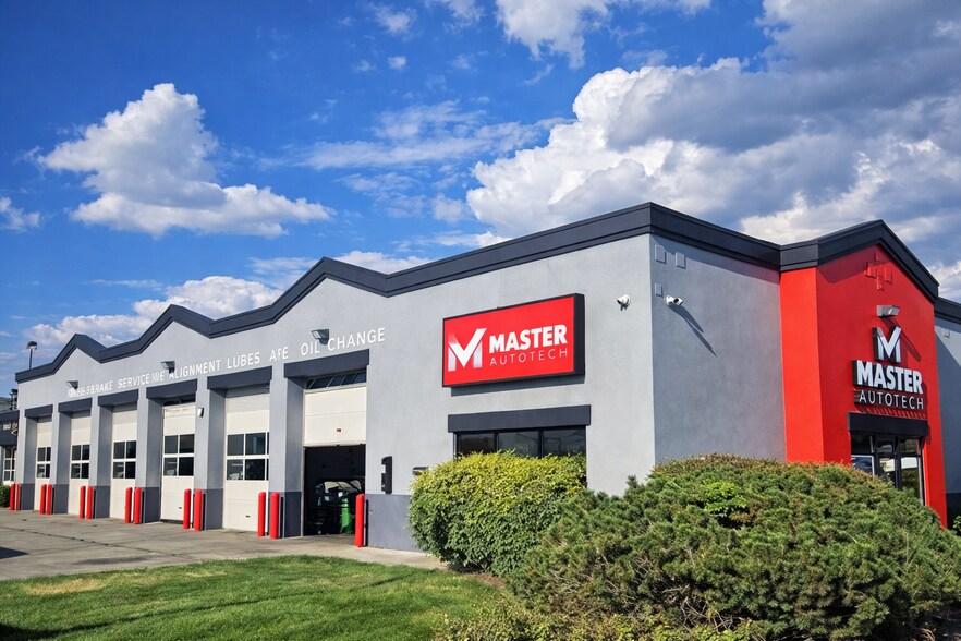 More Photos Of 129 S State St, Clearfield General Retail For Sale