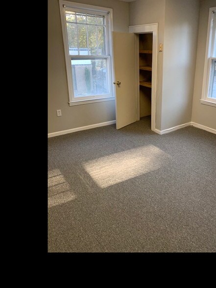 More Photos Of 710 Laurens Rd, Greenville Office For Sale