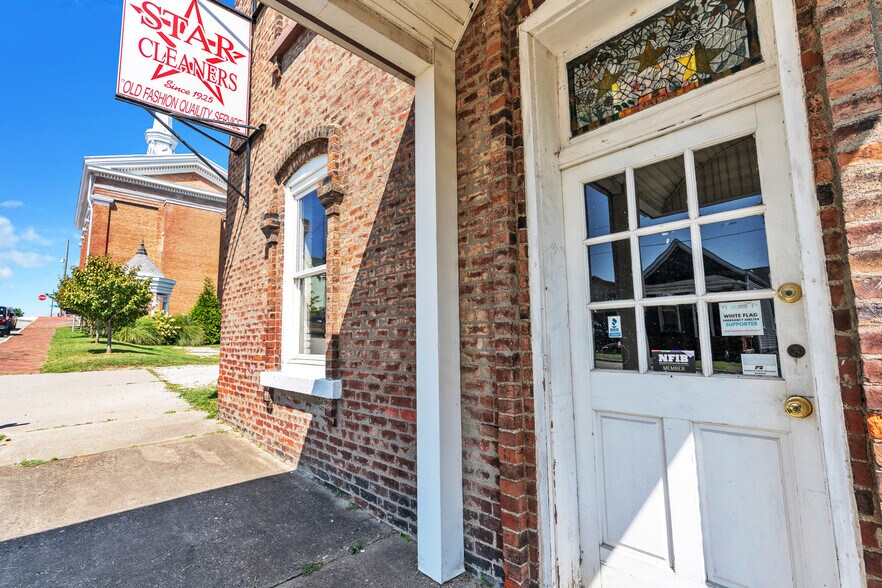 More Photos Of 30 E 3rd St, New Albany Warehouse For Sale