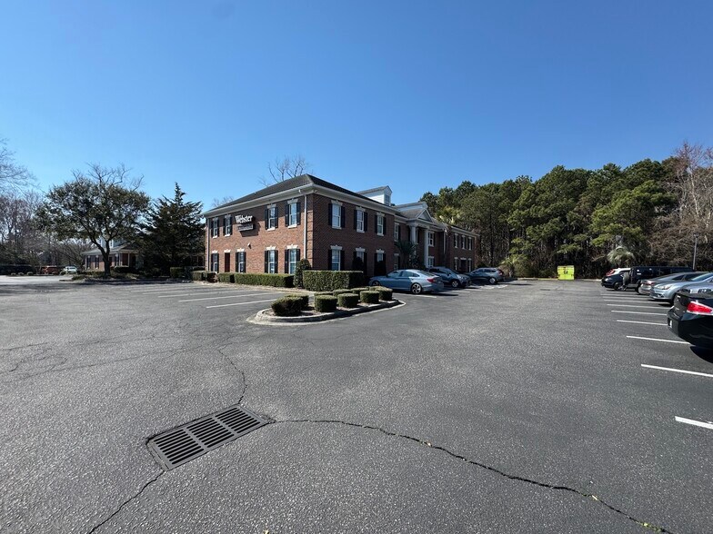More Photos Of 4589 Oleander Dr, Myrtle Beach Office For Sale