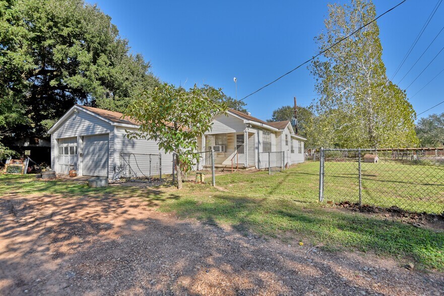 More Photos Of 31742 Waller Tomball Rd, Waller Land For Sale