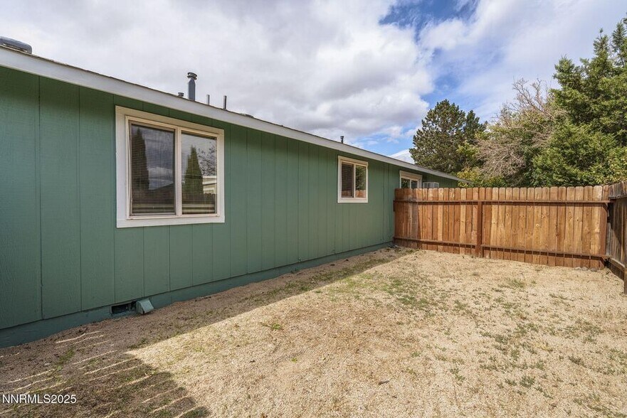 More Photos Of 10005 Sagewood Dr, Reno Apartments For Sale