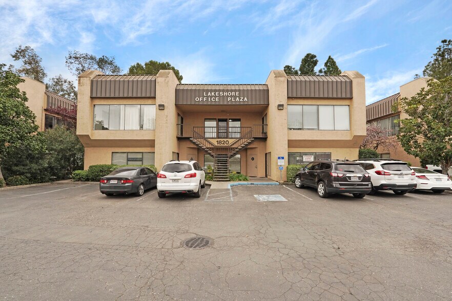 More Photos Of 1820 W Kettleman Ln, Lodi Office For Sale