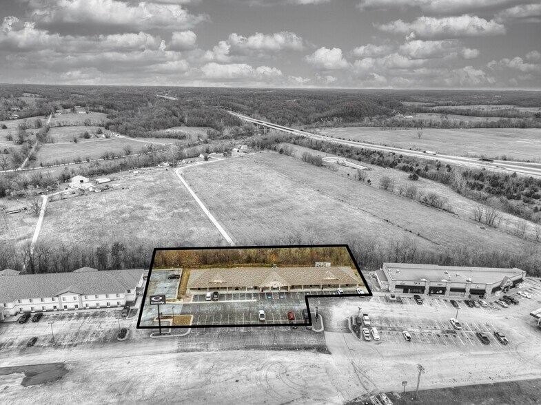 More Photos Of 493 E Highway 76, Anderson Office For Sale