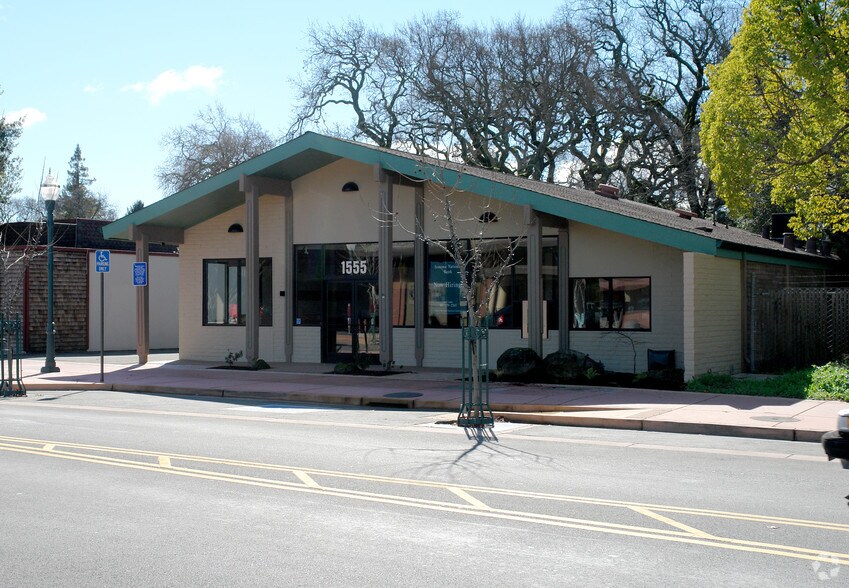 Primary Photo Of 1555 Grant Ave, Novato Bank For Lease