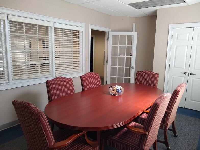 More Photos Of 4295 Jodeco Rd, McDonough Office For Lease