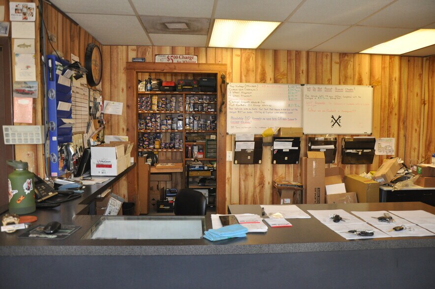 More Photos Of 1235 Ben Sawyer Blvd, Mount Pleasant Auto Repair For Sale