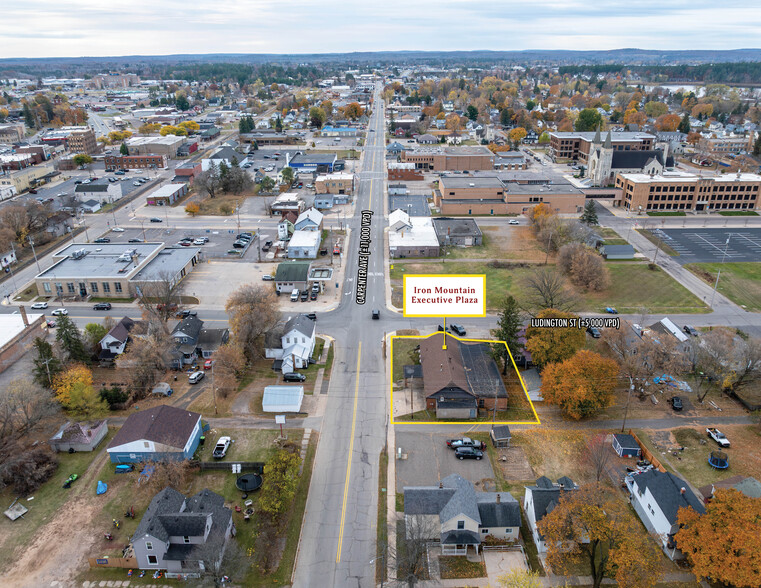 Primary Photo Of 200 W Ludington St, Iron Mountain Office For Sale