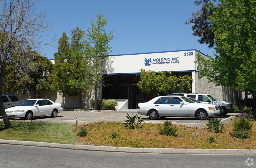 More Photos Of 2523 Calcite Cir, Newbury Park Manufacturing For Sale