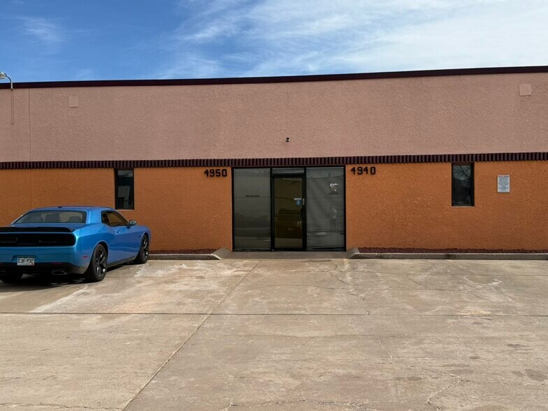 More Photos Of 4940-4950 Iris St, Wheat Ridge Light Manufacturing For Lease