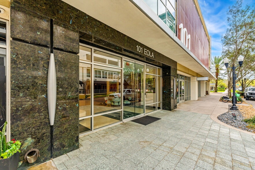 More Photos Of 101 S Eola Dr, Orlando Apartments For Sale