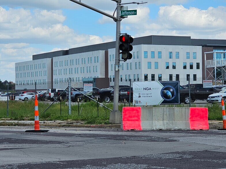 More Photos Of 2000-2014 Salisbury St, Saint Louis General Retail For Sale
