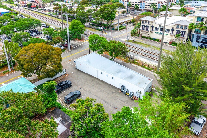 More Photos Of 301 NE 1st St, Delray Beach Freestanding For Sale