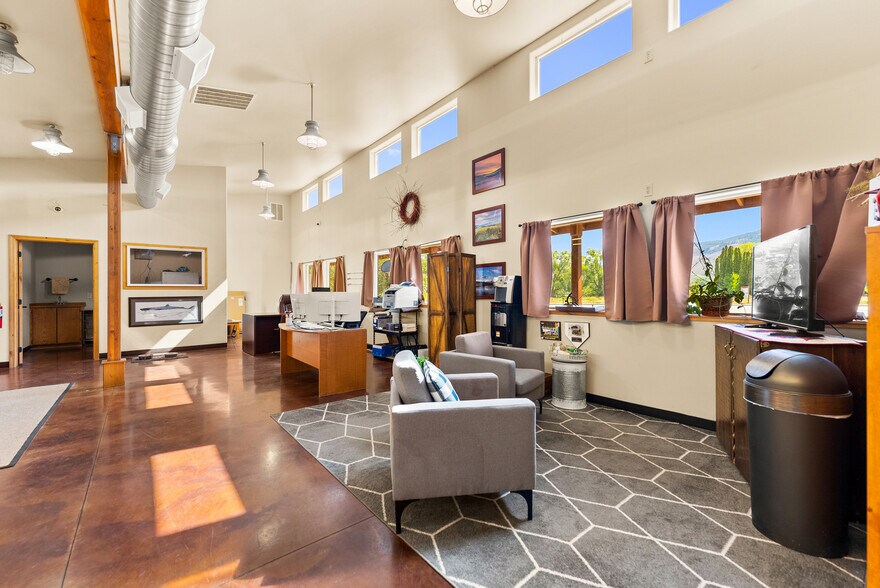 More Photos Of 911 19th Ave, Oroville Freestanding For Sale