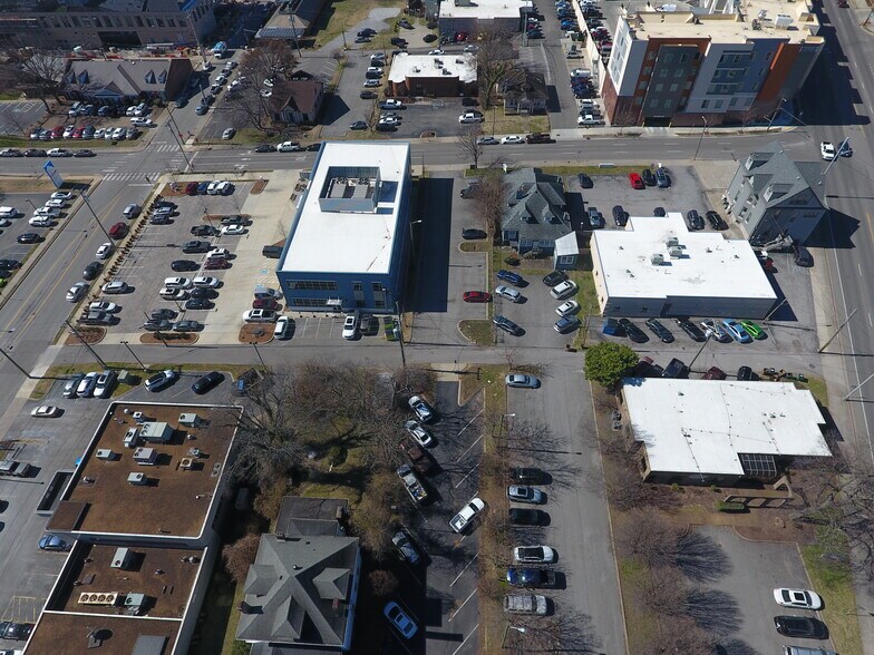 More Photos Of 341 21st Ave N, Nashville Office Residential For Sale