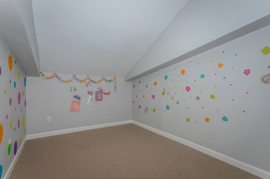 More Photos Of 0 Ehrich Ave, Bridgeport Religious Facility For Sale