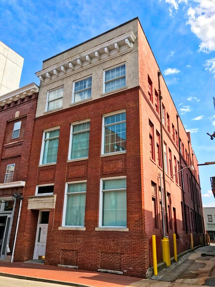 More Photos Of 210 Hale St, Charleston Office For Sale