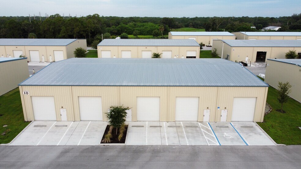 More Photos Of 5265 45th St, Vero Beach Unknown For Lease