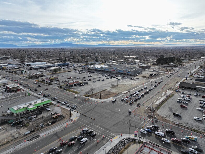 More Photos Of 5697 S 1900 W, Roy Freestanding For Lease