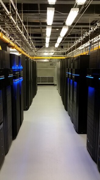 More Photos Of 200 Avenue B NW, Winter Haven Office For Lease