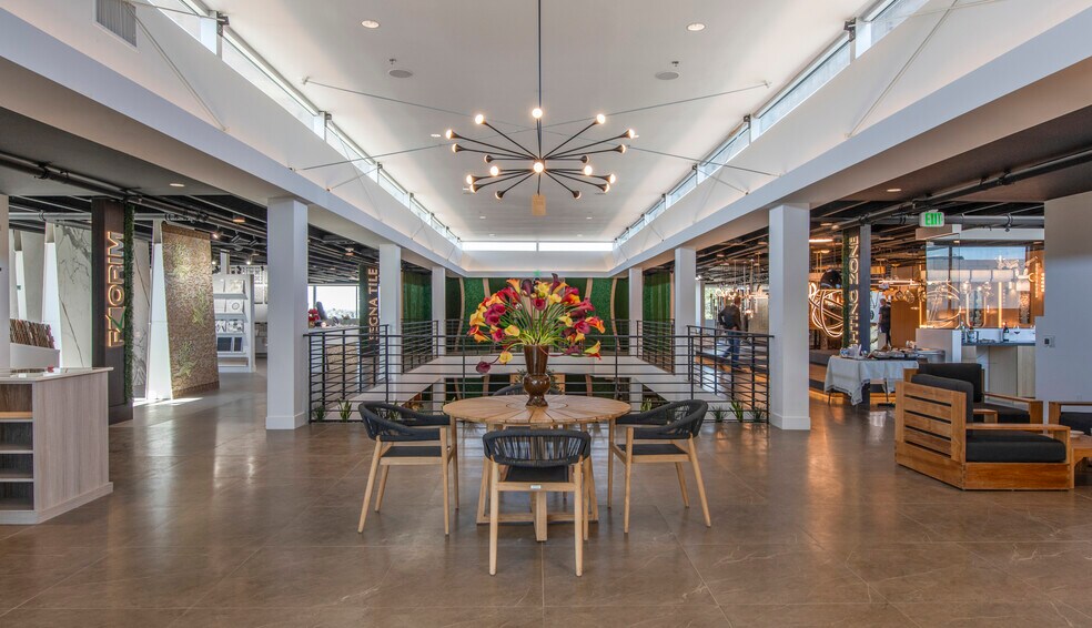 More Photos Of 2413 Pacific Coast Hwy, Lomita Freestanding For Lease