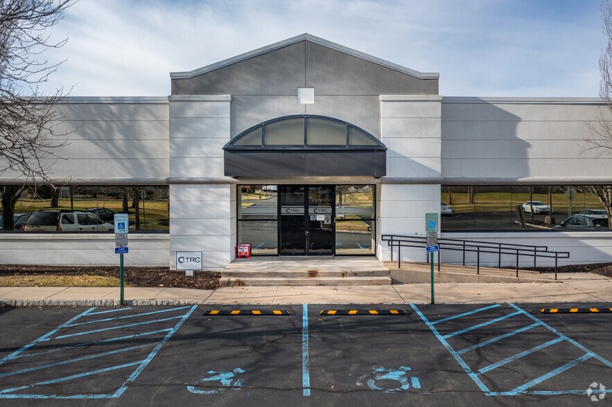 More Photos Of 41 Spring St, New Providence Research And Development For Lease