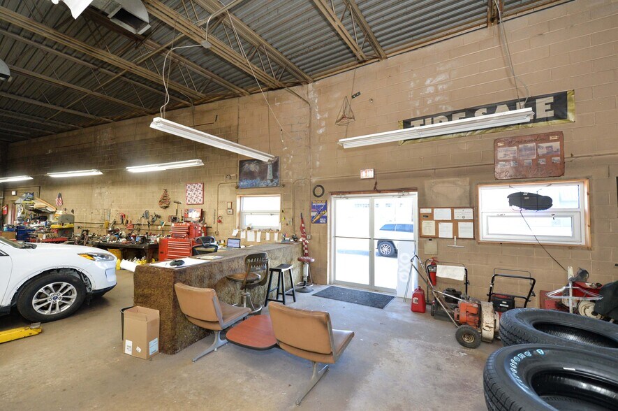 More Photos Of 20 Franklin Tpke, Mahwah Industrial For Lease