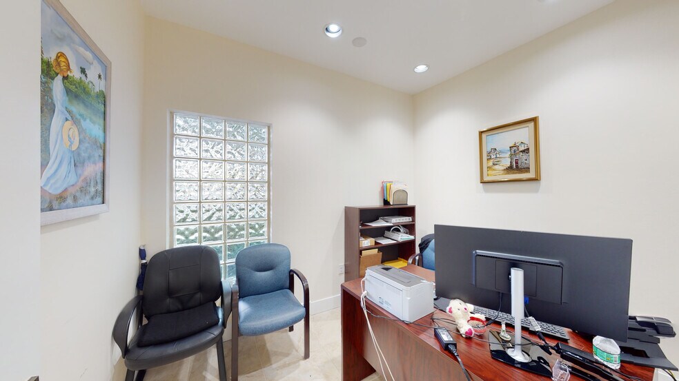 More Photos Of 235 W 49th St, Hialeah Medical For Sale