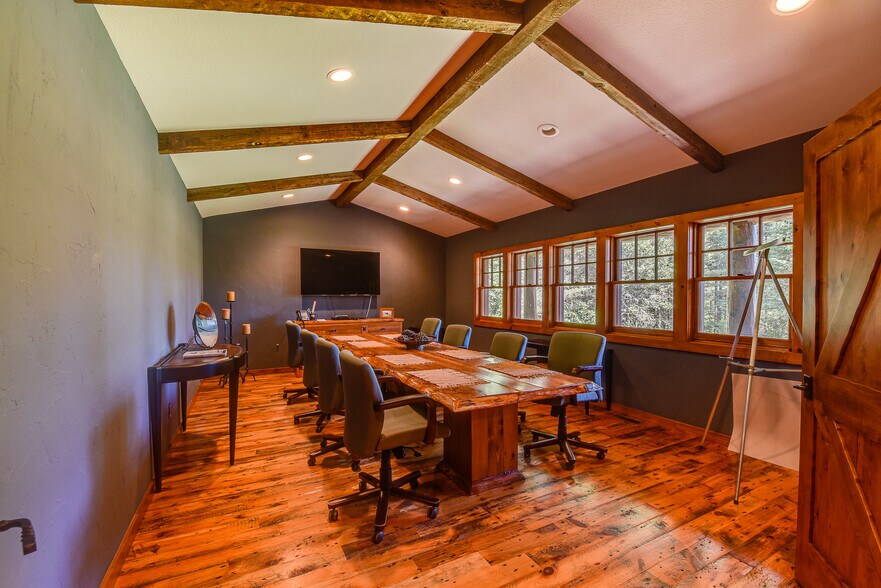 More Photos Of 5771 US Highway 45, Land O Lakes Office For Sale