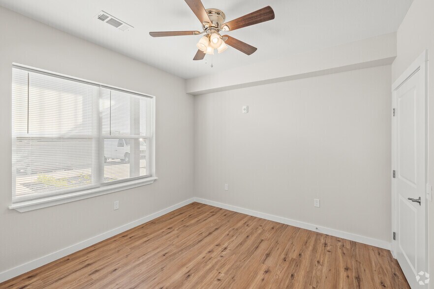 More Photos Of 7149 Trail Lake Dr, Fort Worth Apartments For Sale