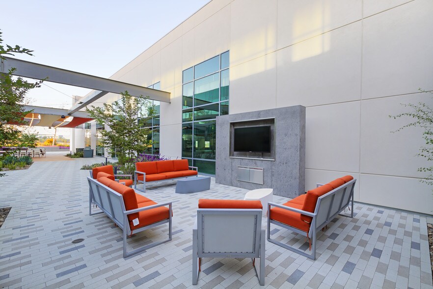 More Photos Of 5909 Sea Otter Pl, Carlsbad Unknown For Lease