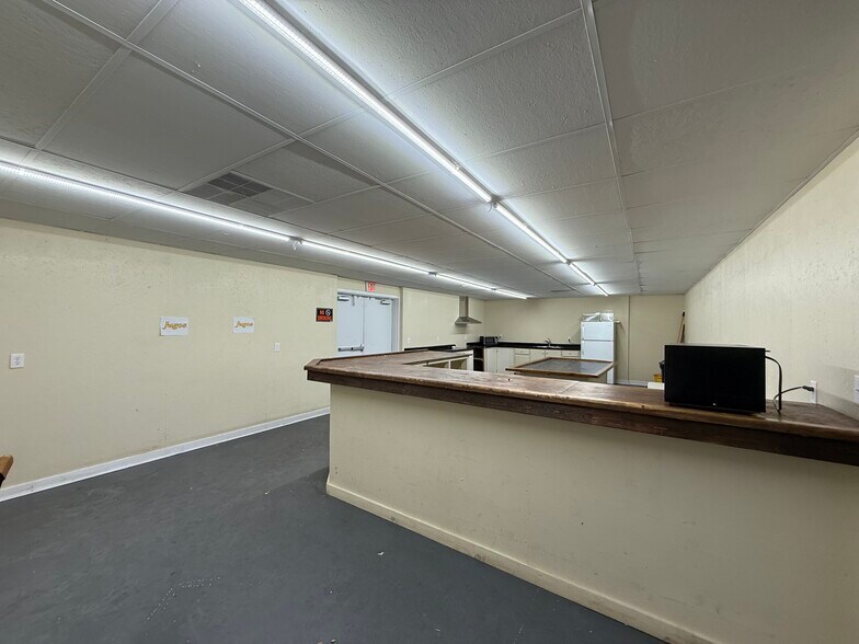 More Photos Of 94 Old Douglas Rd, Hazlehurst Lodge Meeting Hall For Sale