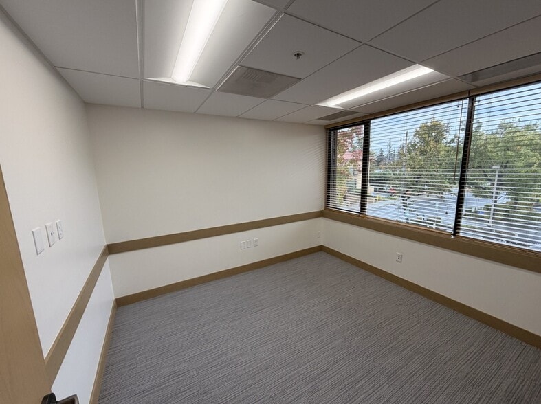 More Photos Of 175 S San Antonio Rd, Los Altos Office For Lease