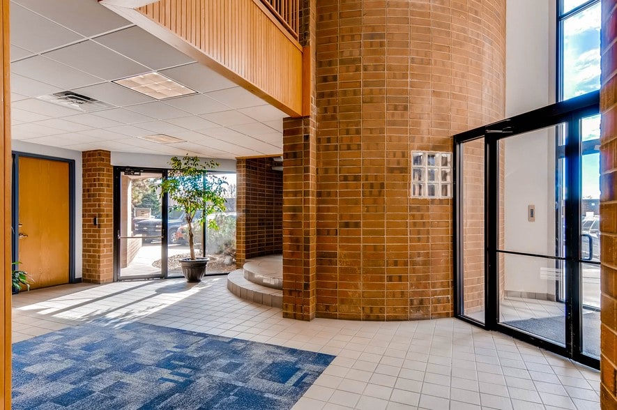 More Photos Of 2953 S Peoria St, Aurora Medical For Lease