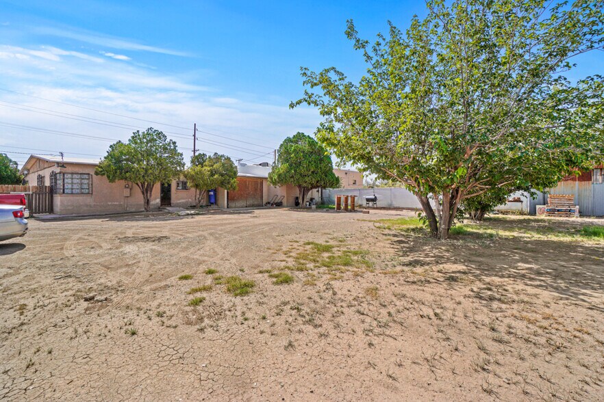 More Photos Of 10104 Socorro Rd, El Paso Storefront Retail Residential For Sale