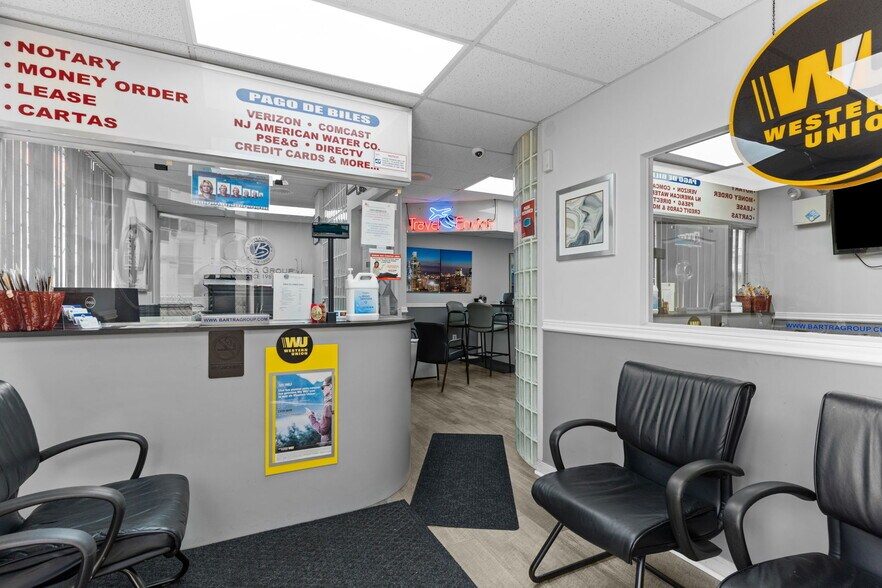 More Photos Of 3069 River Rd, Camden Storefront Retail Office For Sale