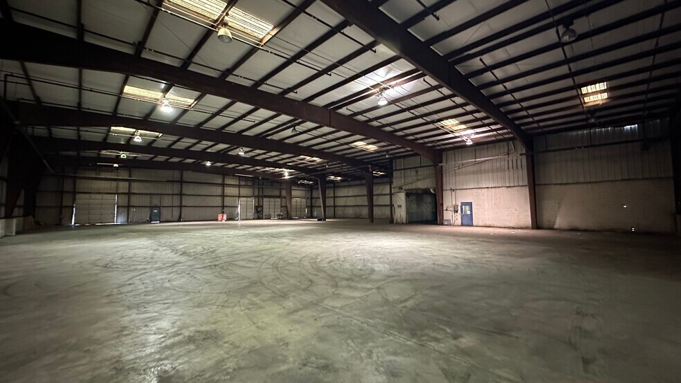 More Photos Of 700 W 1st St, Birdsboro Warehouse For Lease