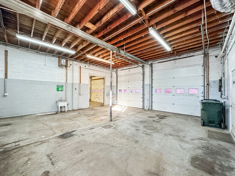 More Photos Of 811 W Constance Rd, Suffolk Flex For Sale