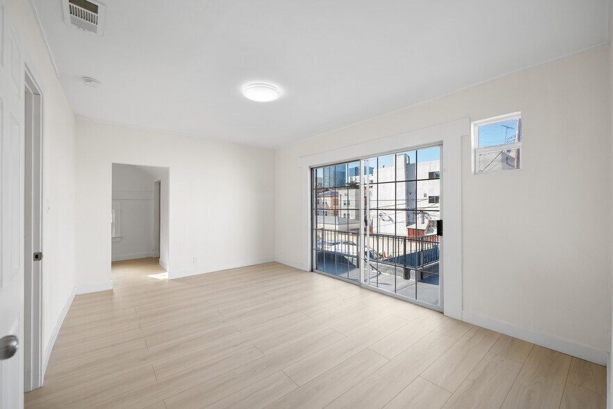 More Photos Of 2823 W 8th St, Los Angeles Office For Lease