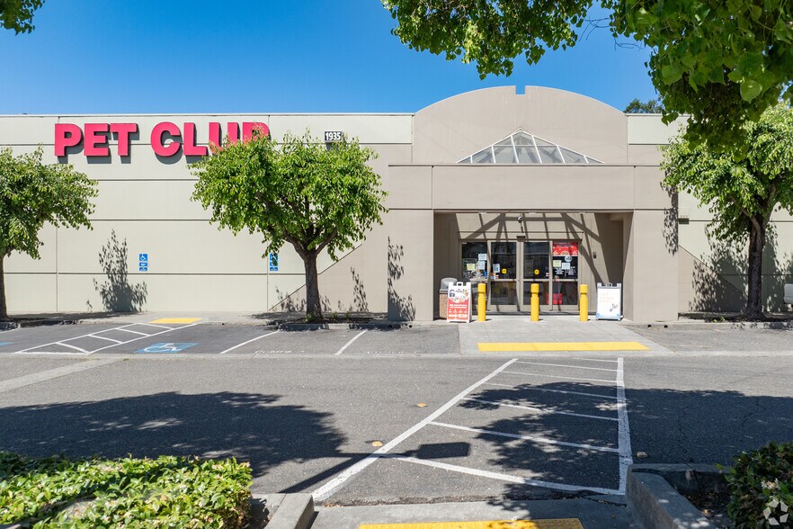 More Photos Of 1935 Santa Rosa Ave, Santa Rosa Freestanding For Lease