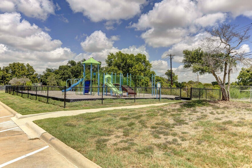 More Photos Of 9100 Hwy 290 E, Austin Research And Development For Sale