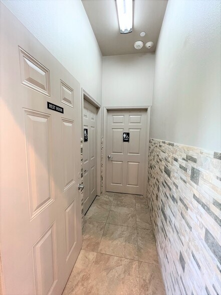 More Photos Of 22318 Interstate 45, Spring Storefront Retail Office For Lease