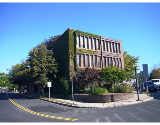 More Photos Of 1 Elm Sq, Andover Office Residential For Lease