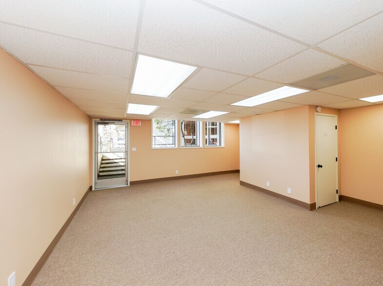 More Photos Of 620-660 12th St SE, Salem Medical For Lease
