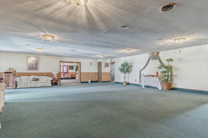 More Photos Of 17321 Old Rome State Rd, Watertown Funeral Home For Sale