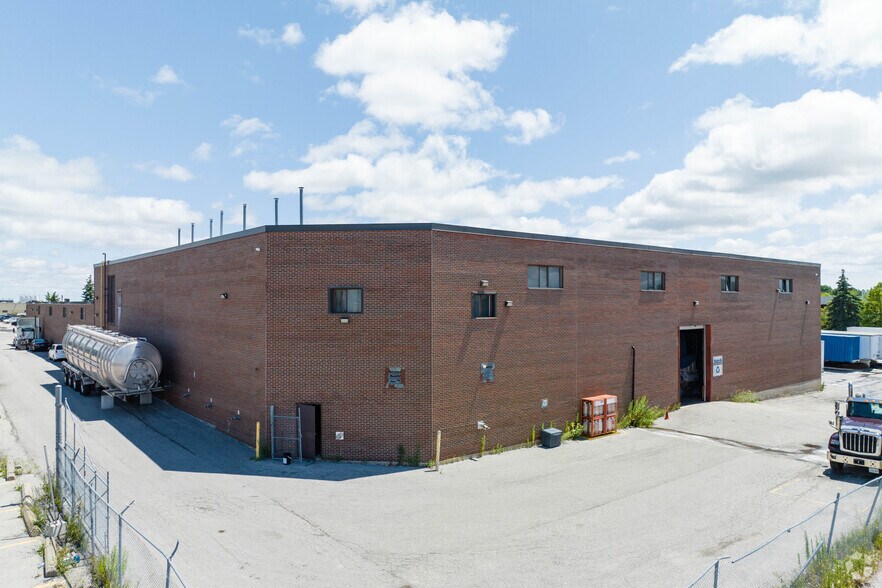 More Photos Of 80-100 Finchdene Sq, Toronto Warehouse For Lease