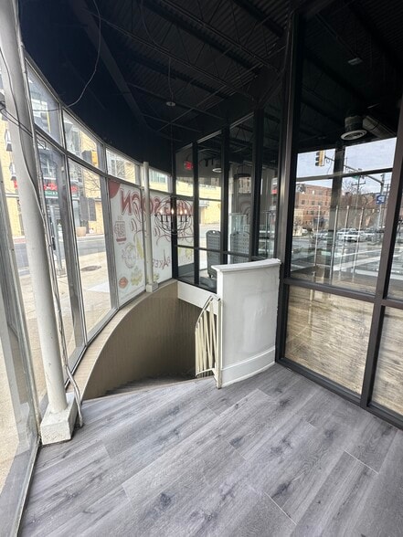 More Photos Of 8227 Woodmont Ave, Bethesda Storefront Retail Office For Lease