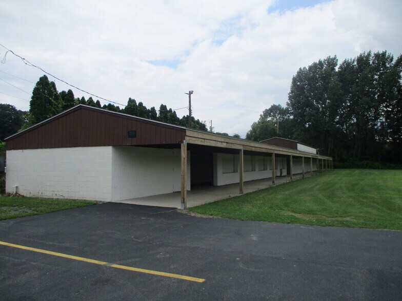Primary Photo Of 360 Maiden Ln, Greece Lodge Meeting Hall For Sale